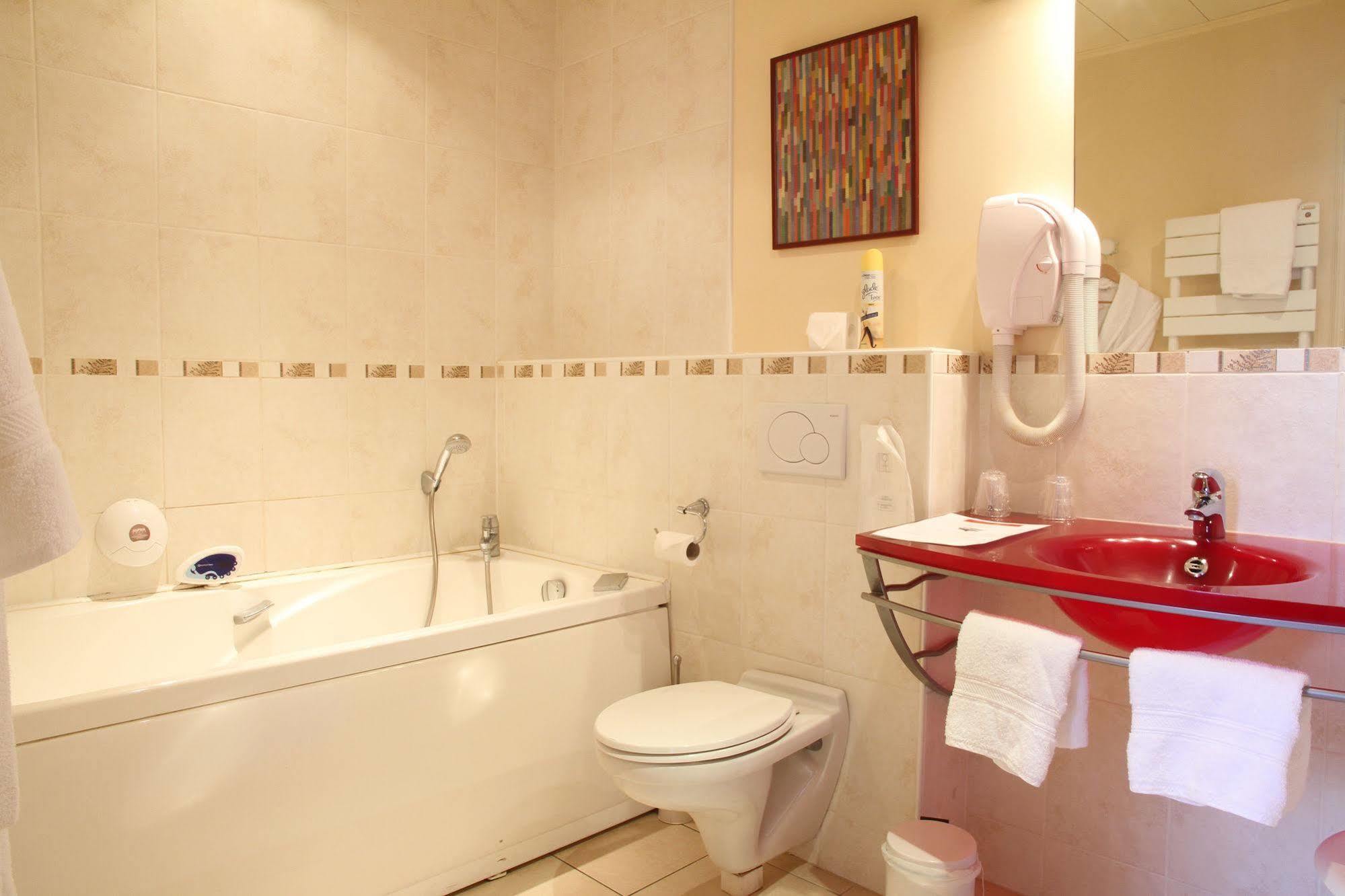 Ermitage Bouquet Hotel รูออง ภายนอก รูปภาพ
