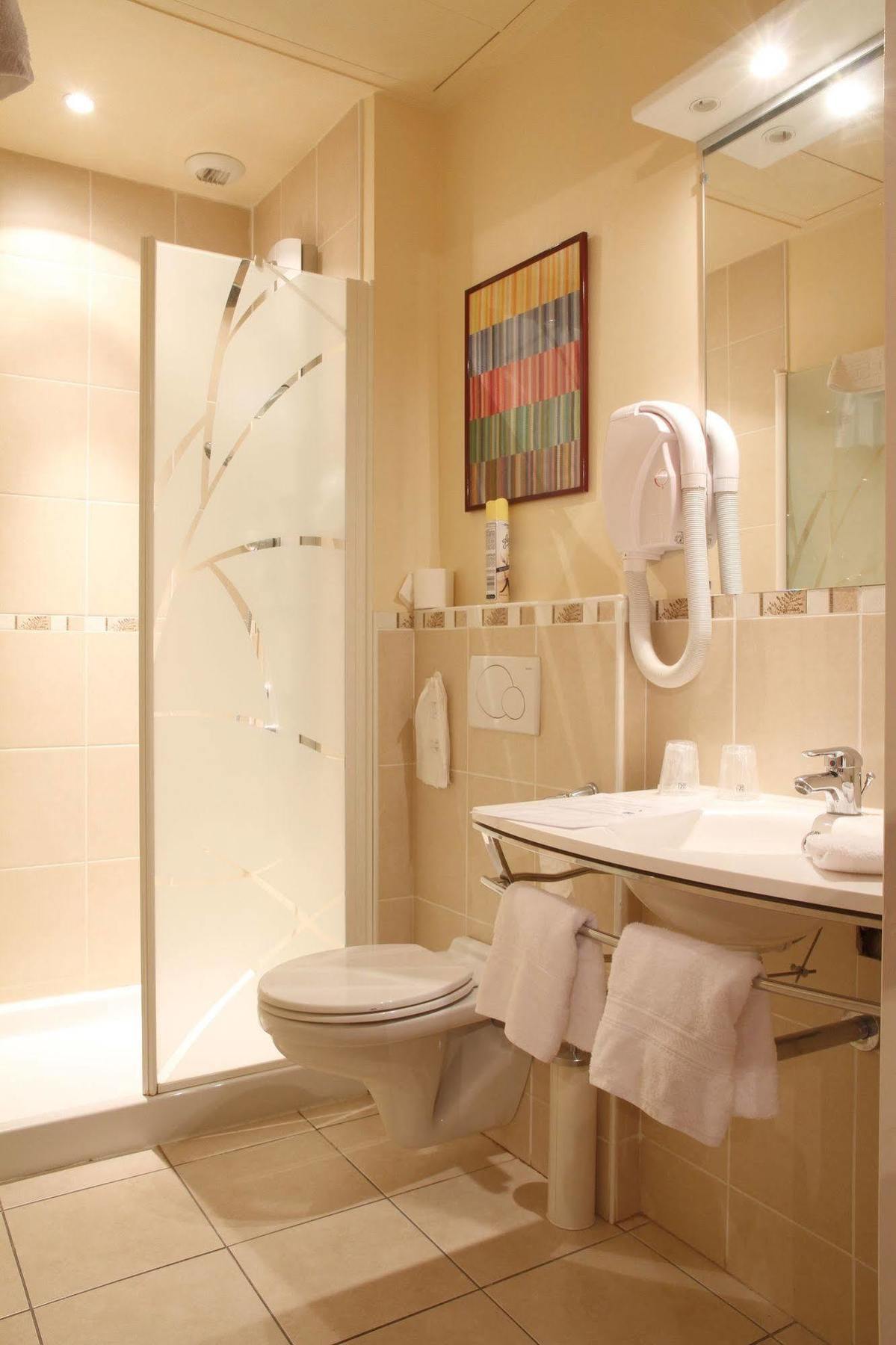 Ermitage Bouquet Hotel รูออง ภายนอก รูปภาพ