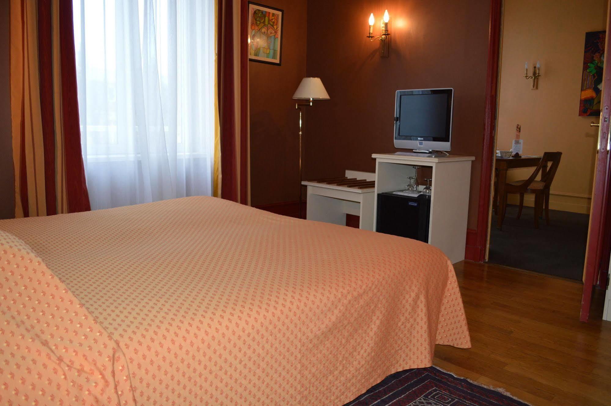 Ermitage Bouquet Hotel รูออง ภายนอก รูปภาพ