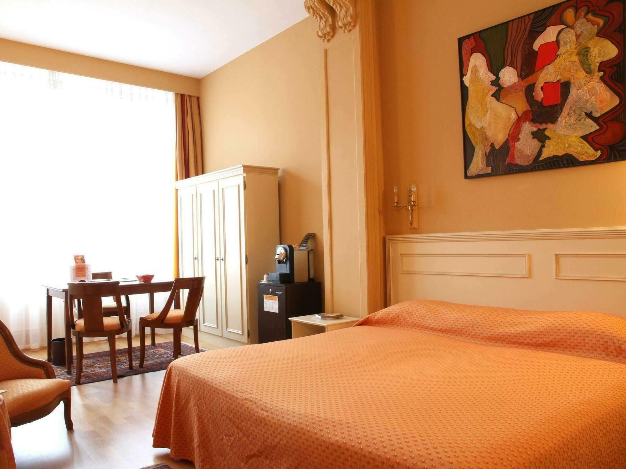 Ermitage Bouquet Hotel รูออง ภายนอก รูปภาพ